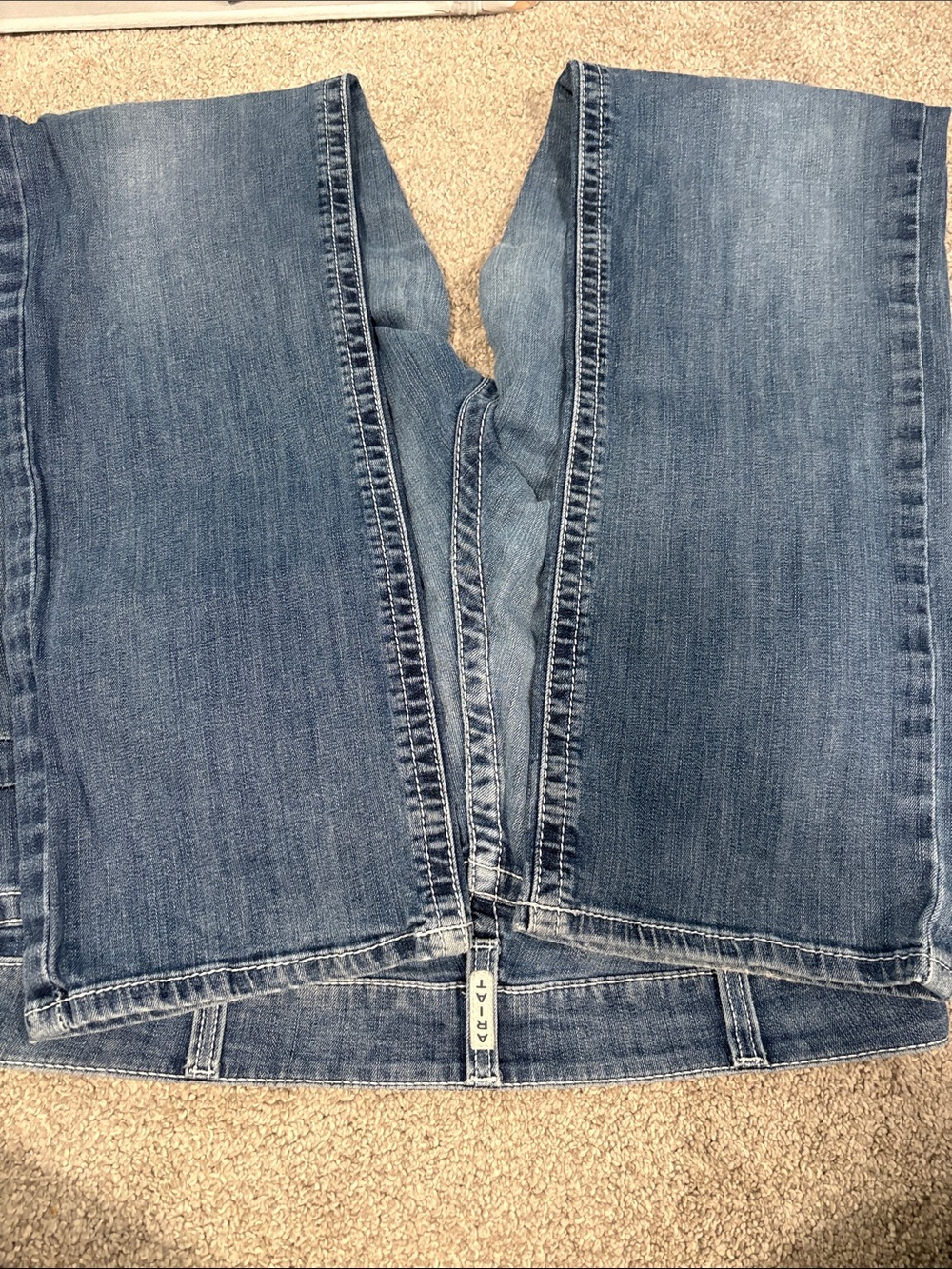 Women’s Ariat Mid Rise Straight Leg Jeans - Picture 5 of 7